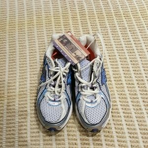 NWT NB Shoes